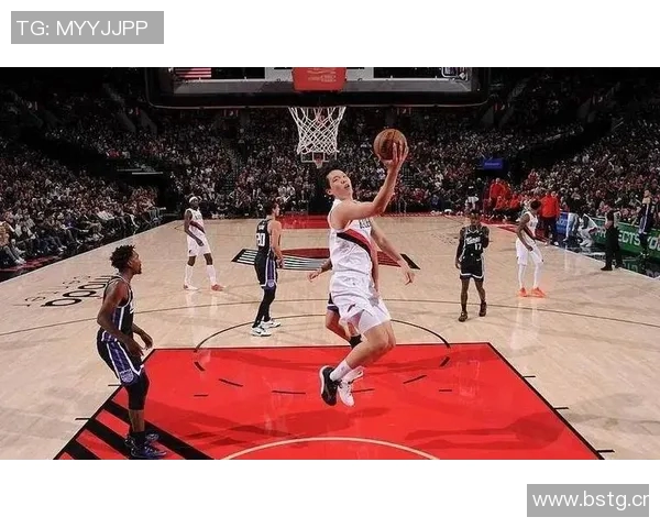 开拓者逆转太阳，利拉德砍下35分，展现超级巨星风范